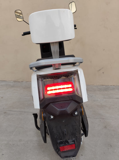 Duma scooter SKY white color