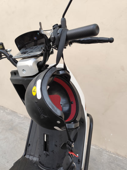 Duma scooter SKY white color