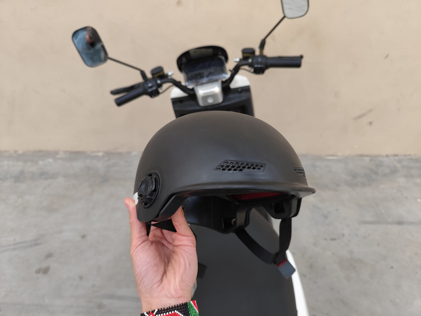 Duma scooter SKY white color